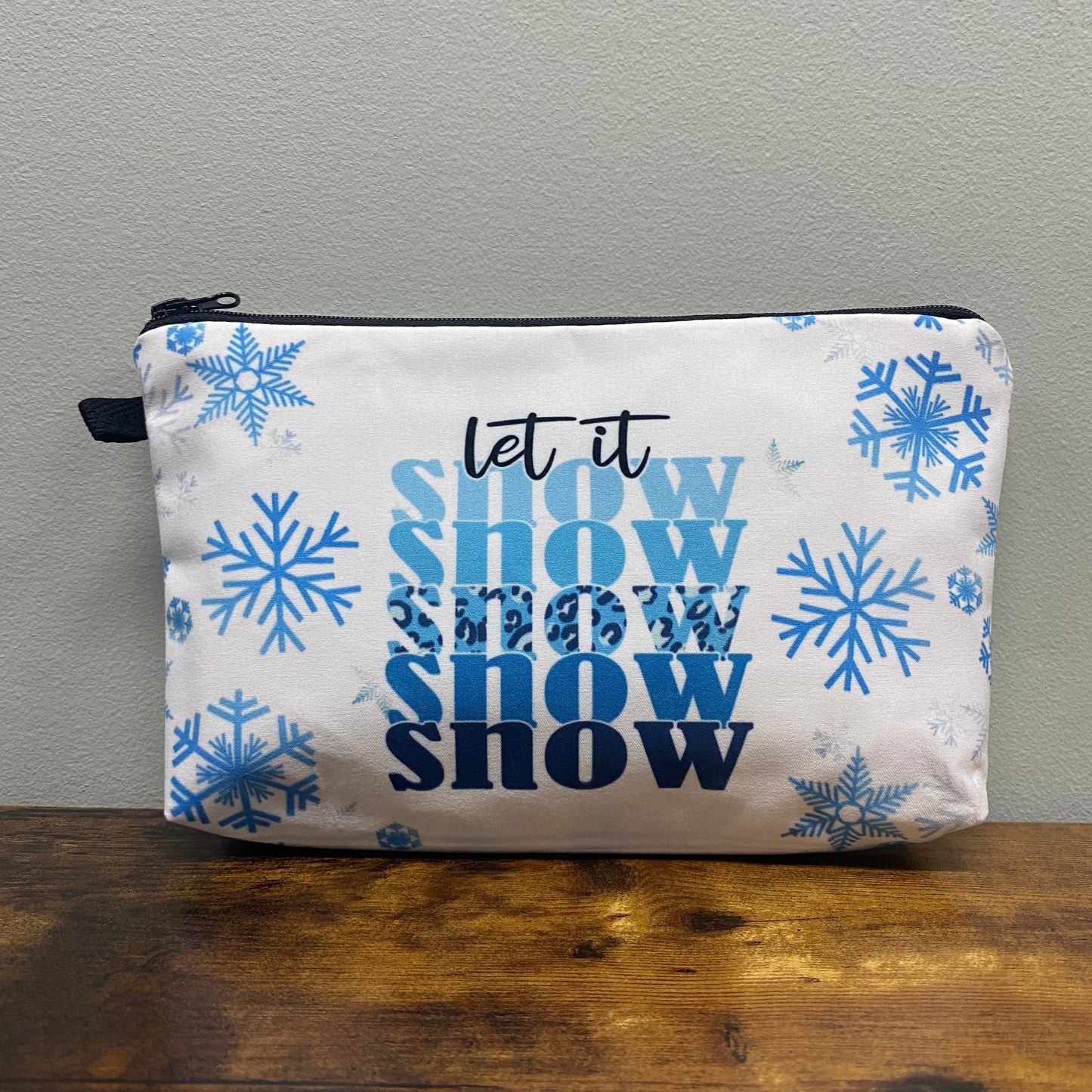 Pouch - Holiday Christmas - Let It Snow