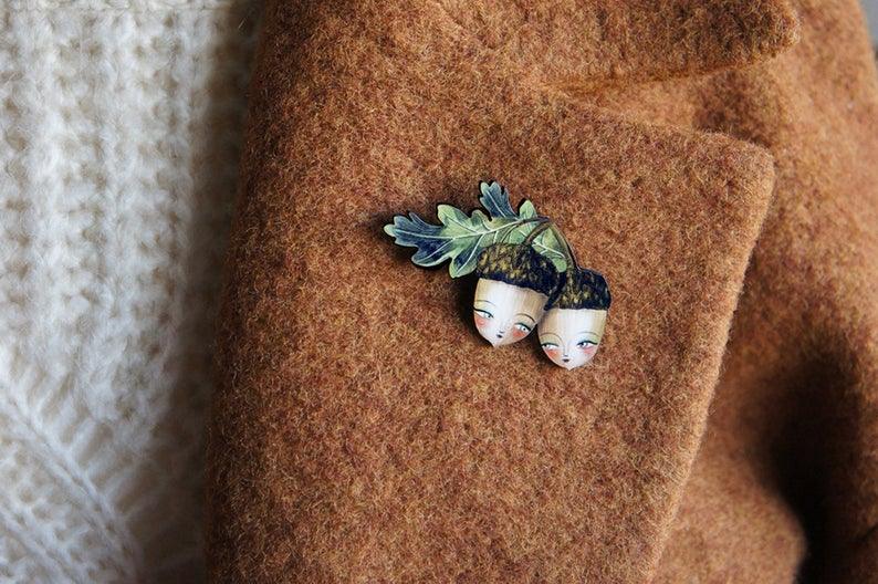 Acorns Brooch by Laliblue