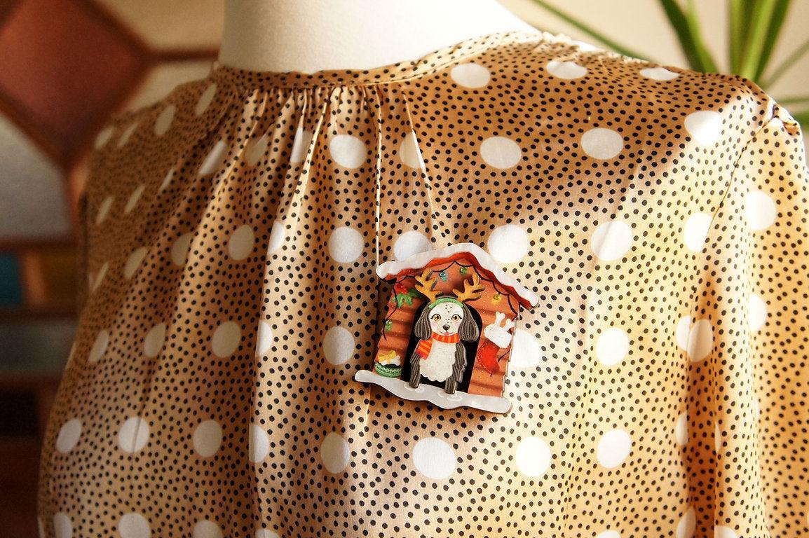 Christmas Dog House Brooch by Laliblue