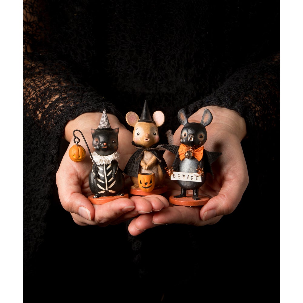Little Witchy Mouse by Bethany Lowe Designs