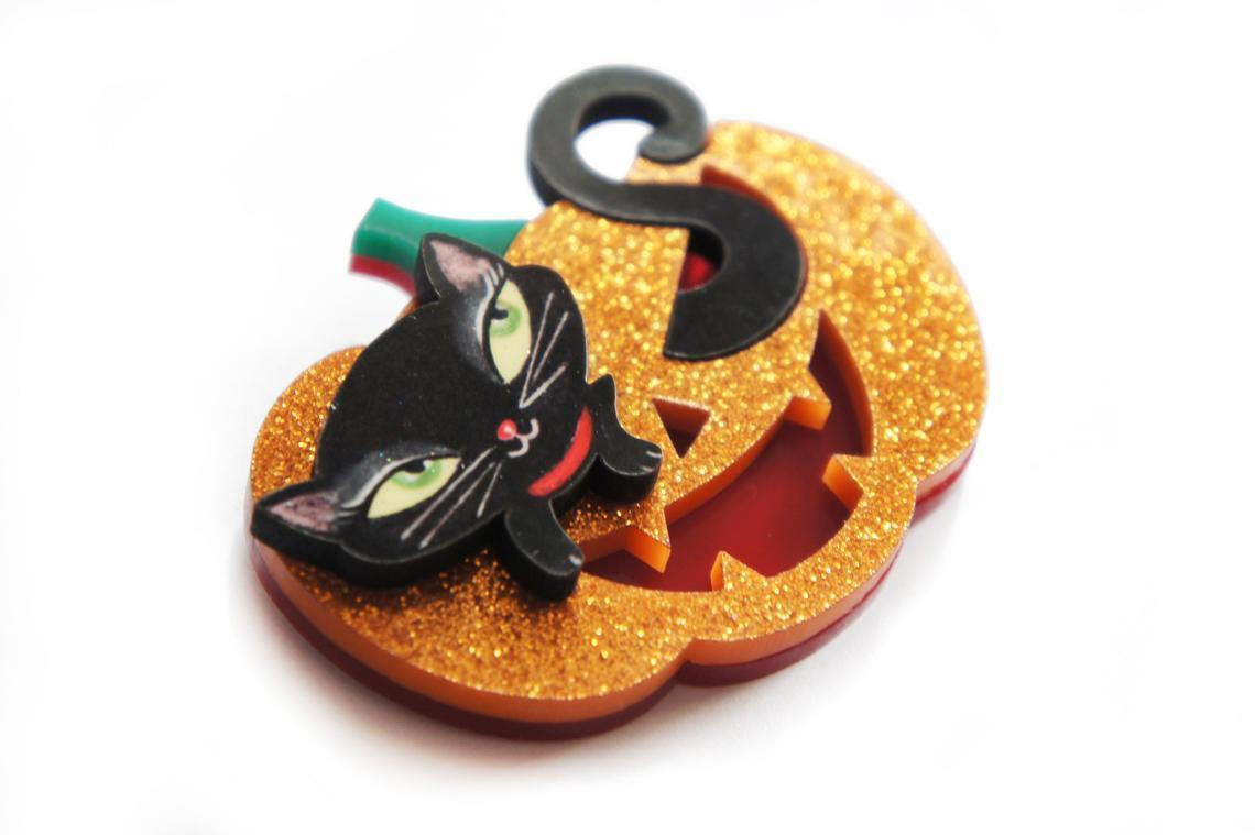 Pumpkin with Black Kitten Brooch by Laliblue