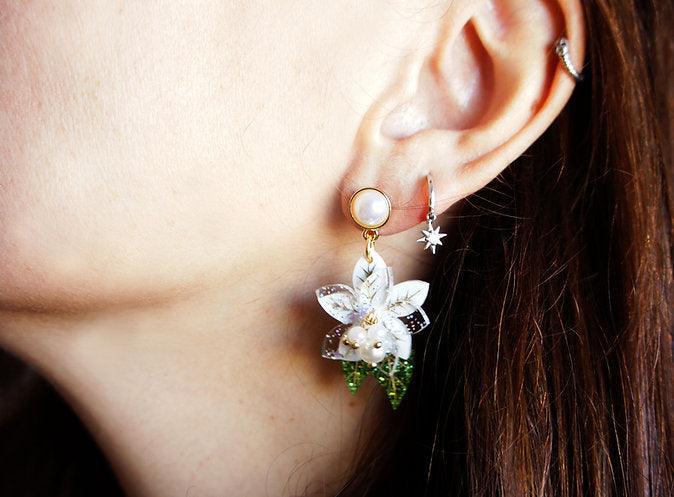 Winter Flowers Earrings by Laliblue