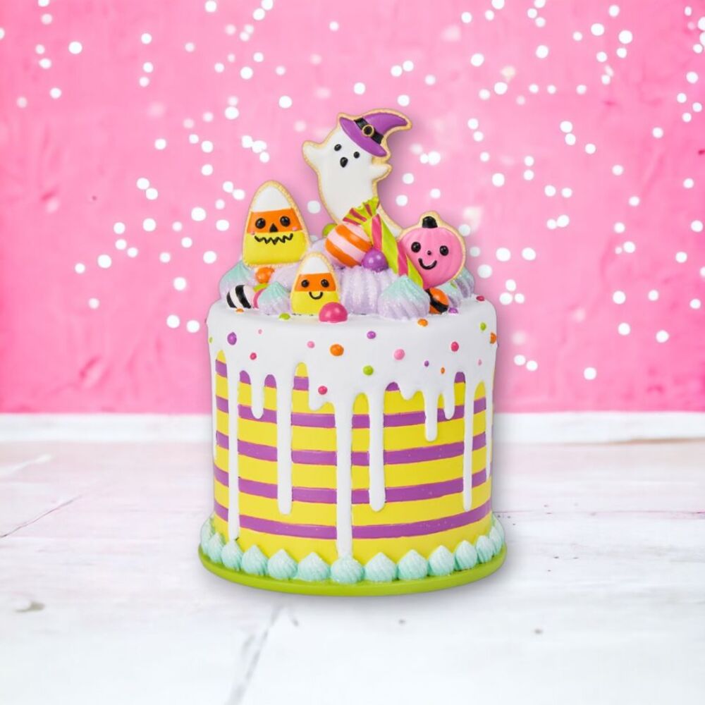 8in Halloween Cake by December Diamonds