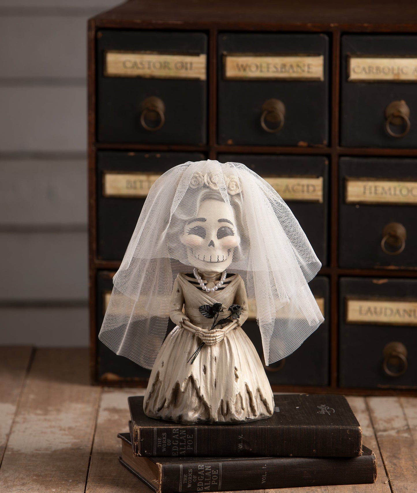Bride Evangeline Skelly | Halloween Decor | Bethany Lowe