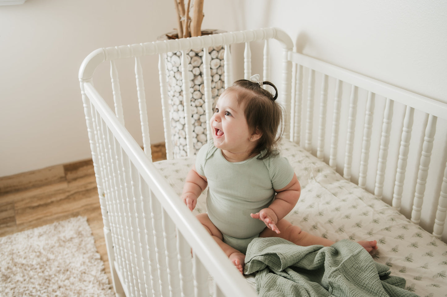 Organic Bamboo Blend Crib Sheet in Buzzy Bees