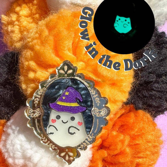 Glowy Ghost Halloween Portrait Frame Brooch