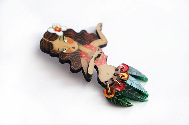 Brunette Hula Girl Brooch by Laliblue