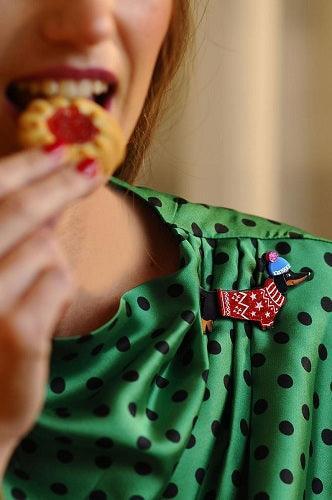 Dachshund Dog in Sweater Brooch by Laliblue