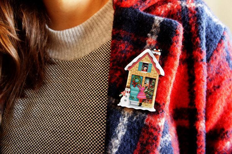 Christmas House Brooch by Laliblue