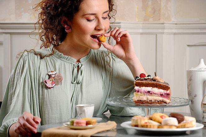 Flower Tea Brooch by Laliblue