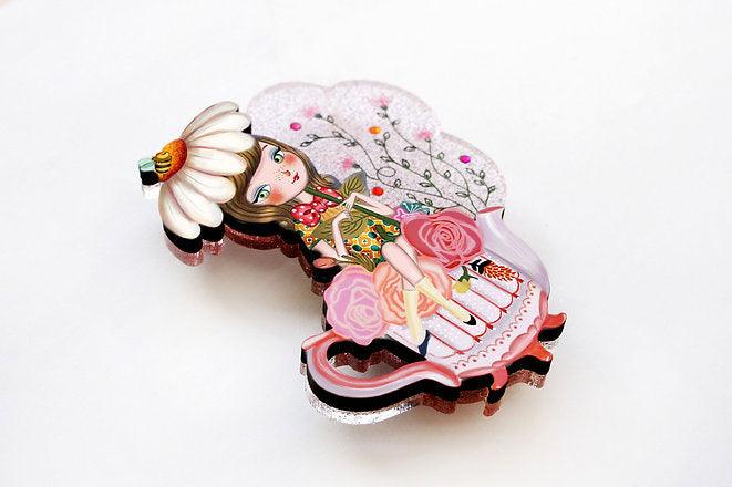 Flower Tea Brooch by Laliblue