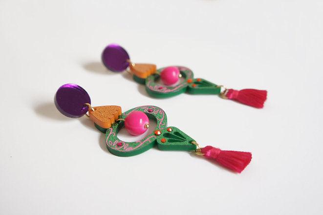 Green Christmas Ornament Earrings by Laliblue