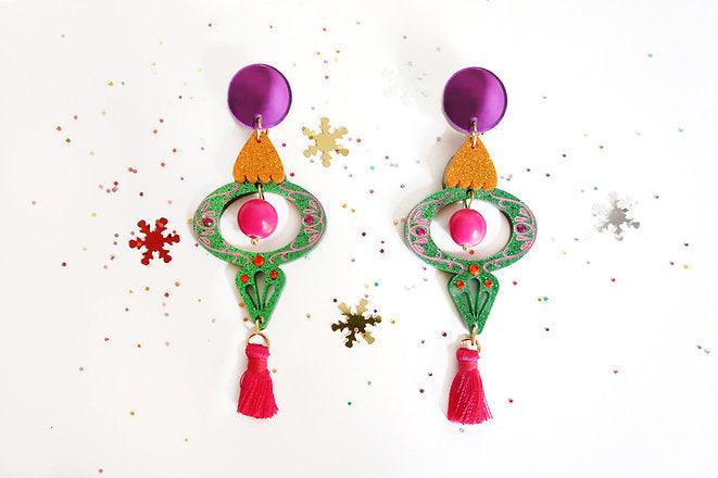 Green Christmas Ornament Earrings by Laliblue