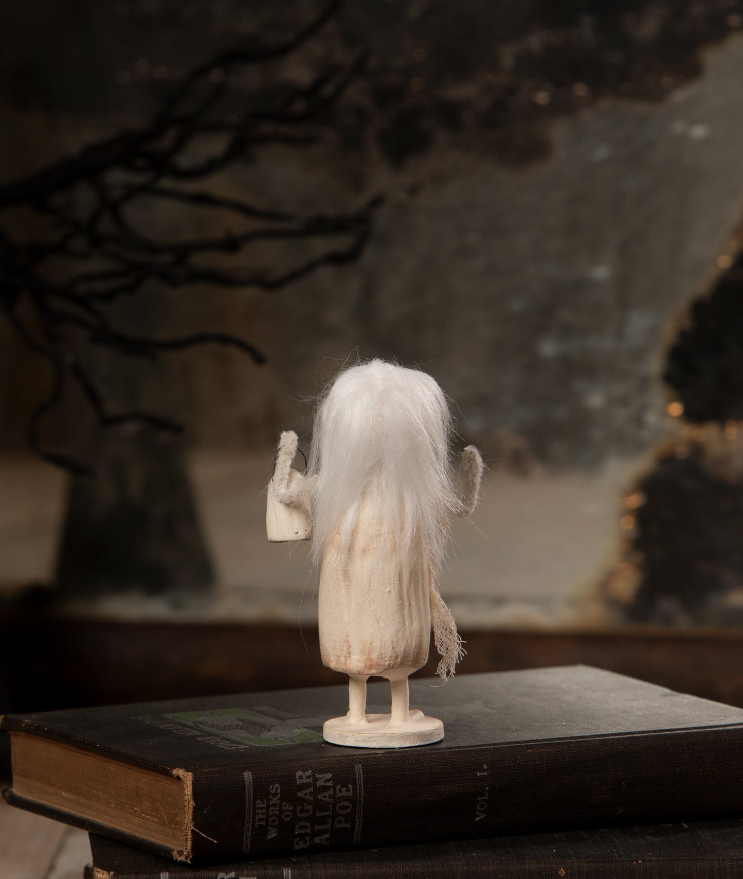 Ghostly Grace | Halloween Decor | Bethany Lowe