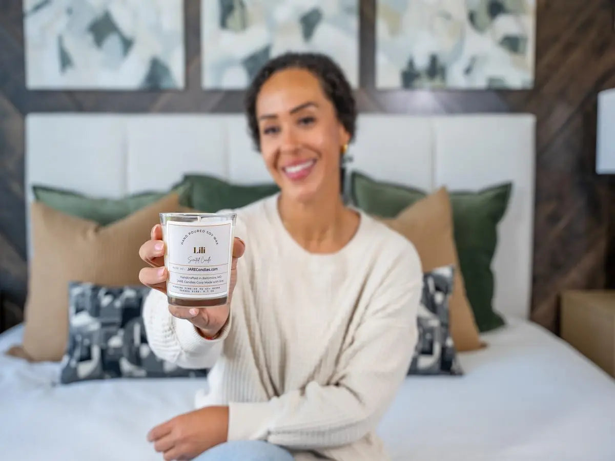 Lili - Lush Gardenia, Tuberose - Soy Wax Scented Candle