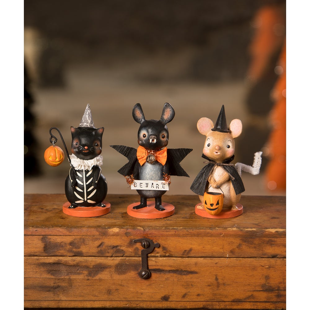 Little Witchy Mouse by Bethany Lowe Designs