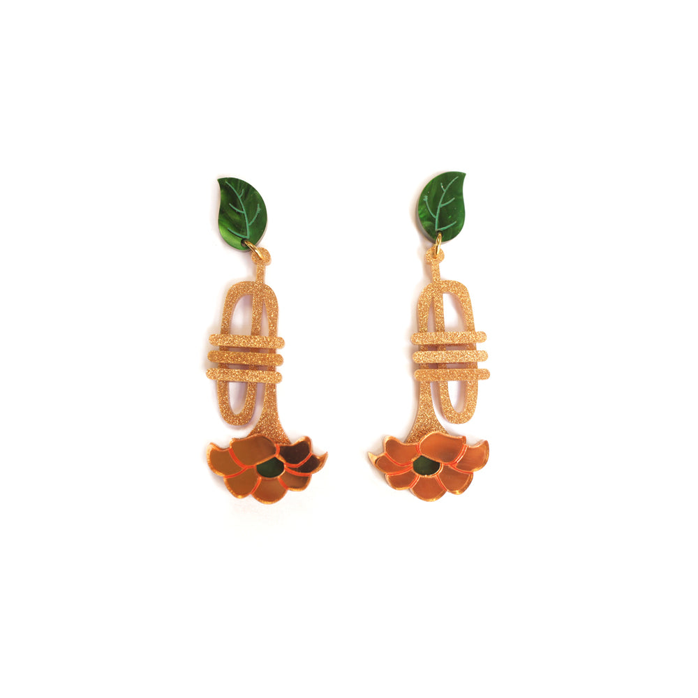Trumpet with flower earrings by Laliblue
