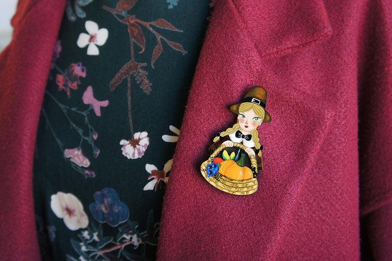Pilgrim Thanksgiving Brooch by Laliblue