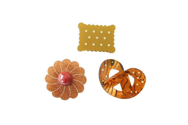 Set of 3 Cookie Brooches by Laliblue