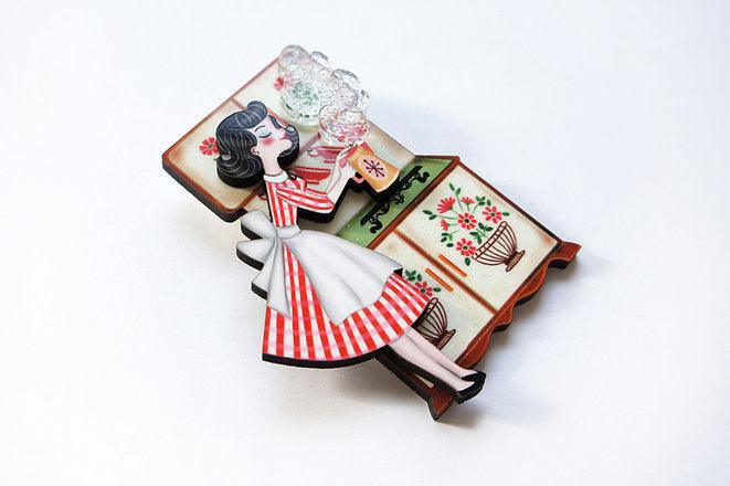 Tea Pin Up Brooch by Laliblue