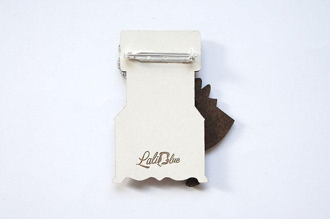 Tea Pin Up Brooch by Laliblue